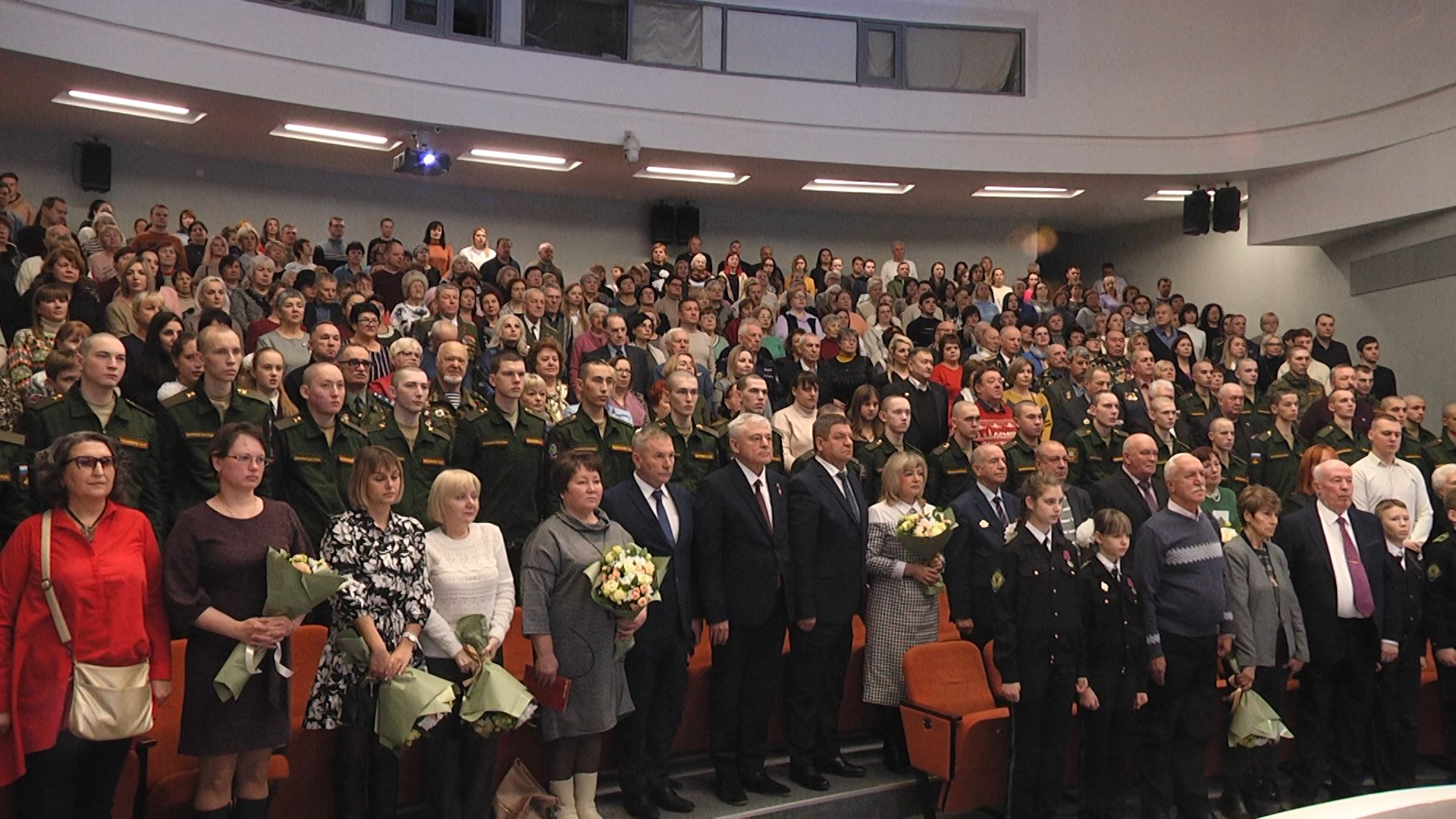 В День Героев Отечества в Волгограде прошел праздничный концерт